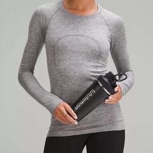 NWT $52 Lululemon Back to Life Shaker Bottle 24oz
Black